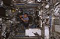 Chiao inne i Destiny-modulen under ISS Ekspedisjon 10