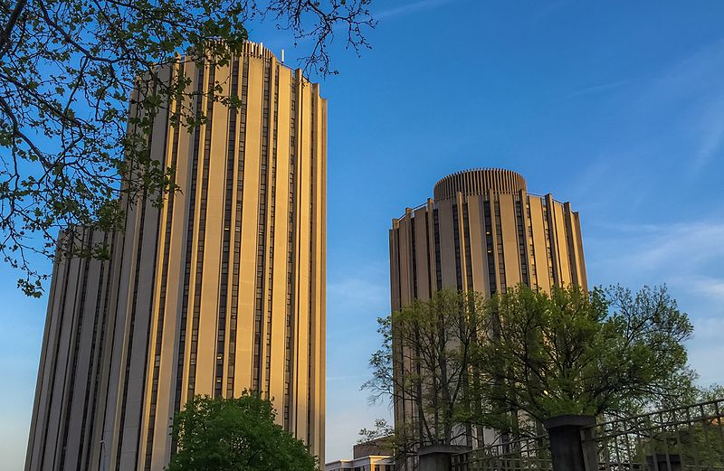 File:Litchfield Towers at the University of Pittsburgh.jpg