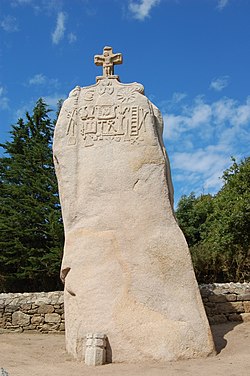 A Menhir de Saint-Uzec cikk szemléltető képe