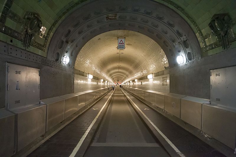 File:Matthias Suessen Alter Elbtunnel-6147.jpg