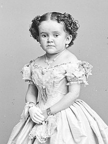 Minnie Warren, born Huldah Pierce Warren Bump in the 1860s - NPG 81 M1748 (cropped).jpg