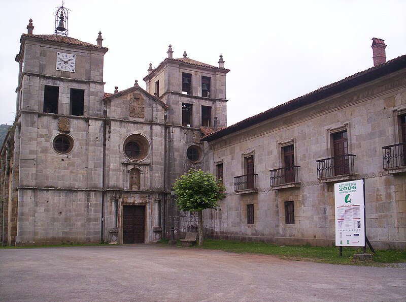 File:MonasterioCornellana Asturias.JPG