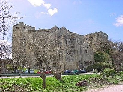 Cómo llegar a Abbaye De Montmajour en transporte público - Sobre el lugar