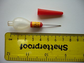 <span class="mw-page-title-main">Syrette</span> Liquid injection device