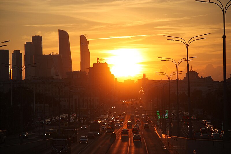 File:Moscow, sunset over Krymsky Val and Krymsky Bridge (29991055808).jpg