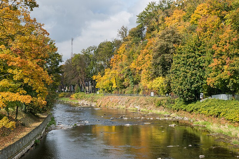 File:Olza river in Cieszyn (3).jpg