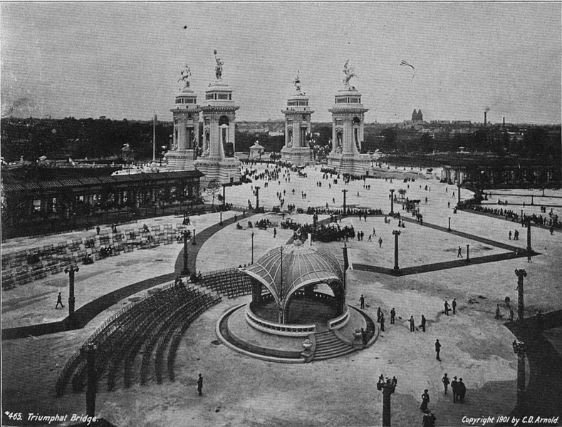 File:Pan-American Exposition - Esplanade, Band Stand, and Triumphal Bridge.jpg