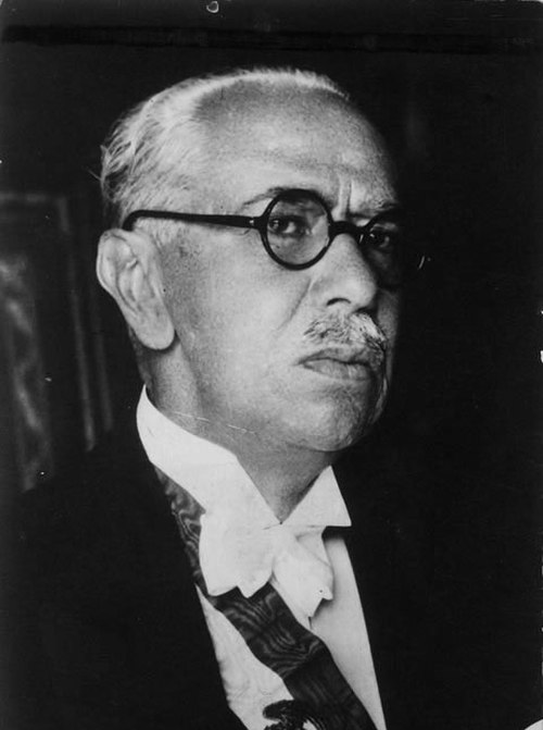 Pascual Ortiz Rubio wearing the presidential sash, 1930
