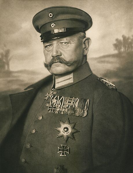 File:Paul von Hindenburg (1914) von Nicola Perscheid (cropped).jpg