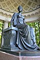 Statue de l'impératrice Marie Fiodorovna au parc de Pavlovsk