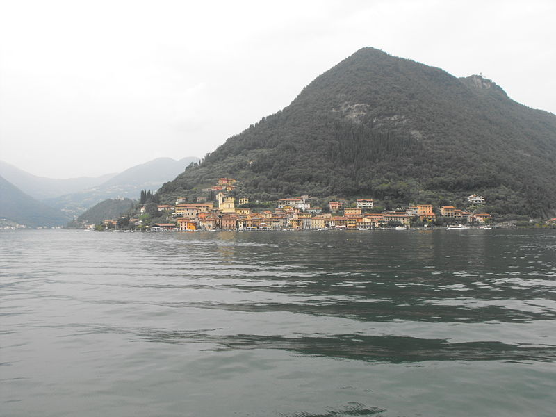 File:Peschiera Maraglio view (2).jpg