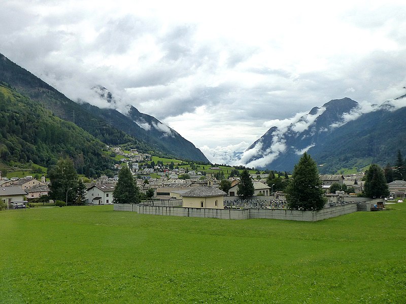 File:Poschiavo- Graubünden - panoramio (3).jpg