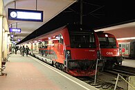 Поїзд railjet на вокзалі Відень-Західний