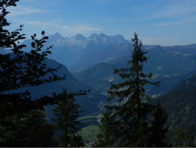 Blick vom Ristfeuchthorn nach Süden zu den Loferer Steinbergen
