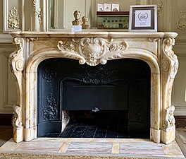Rococo Revival chimneypiece in the room where tickets and souvenirs are sold