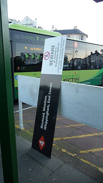 File:Ryde bus station stand F timetable changeover.JPG