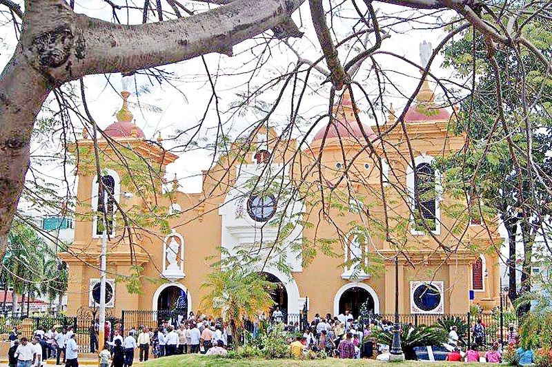 File:San Cristobal Dominican Republic Church.jpg