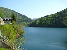 Lac du barrage de Sasogawa.jpg