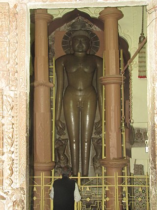 Shantinath Jain Temple, Khajuraho India.JPG