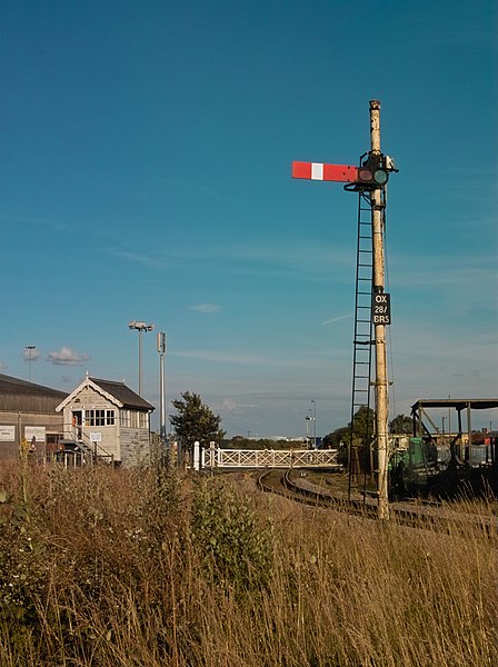 File:Signal OX 28-BR5 - geograph.org.uk - 3041241.jpg