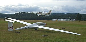 Slingsby Vega And DR400 - panoramio (crop).jpg