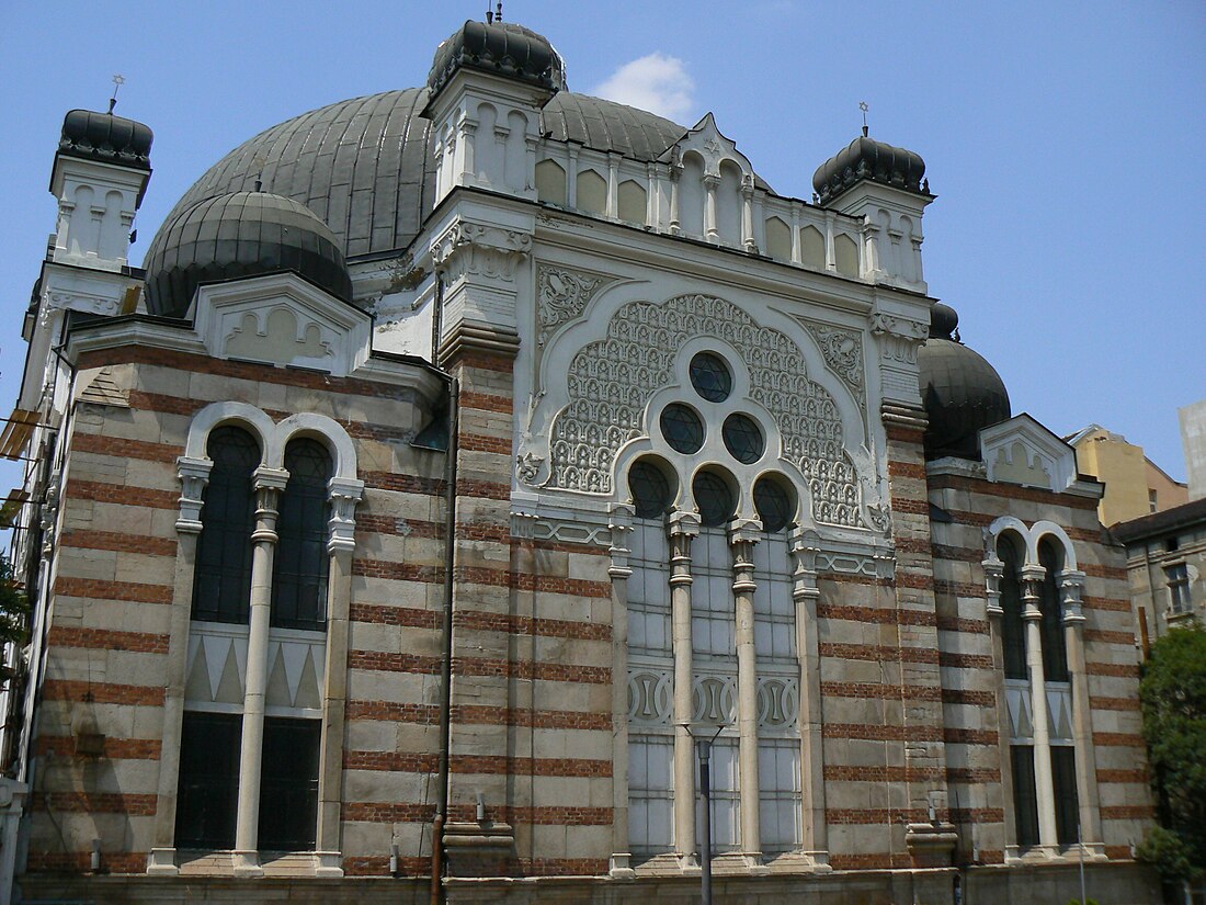 File:Sofia-synagogue-from-Halite.jpg