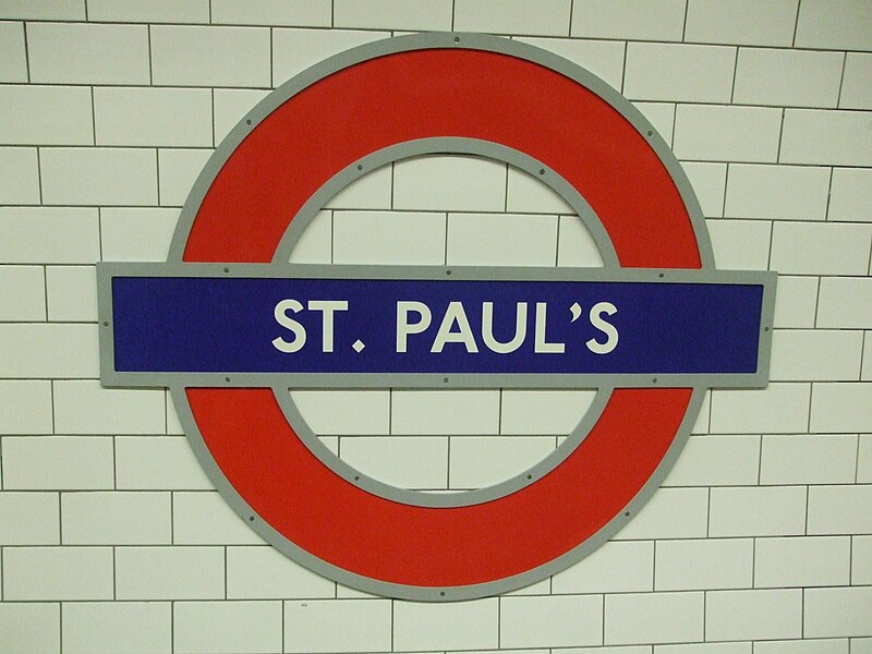 File:St Pauls station roundel2.JPG