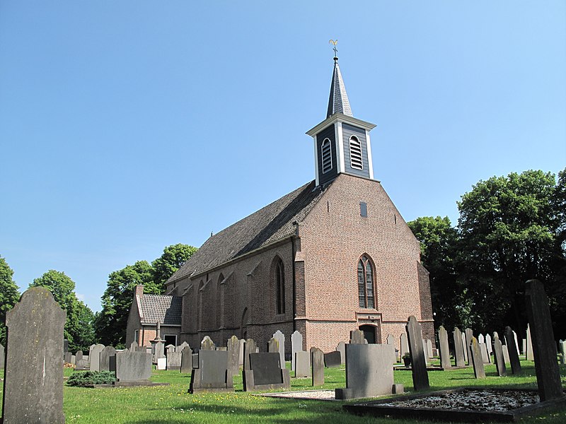 File:Steenwijkerwold, kerk protestantse gemeente foto11 2011-05-21 14.59.jpg