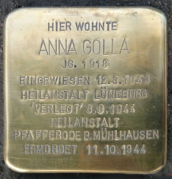 File:Stolpersteine Bremerhaven – Golla, Anna.JPG