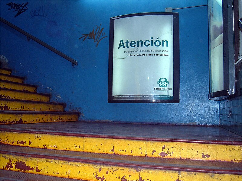 File:Subway Station's Stairs (26194574).jpg