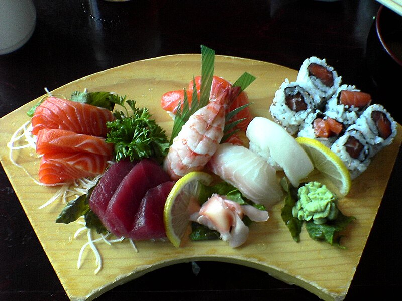 File:Sushi plate (盛り合わせ).jpg