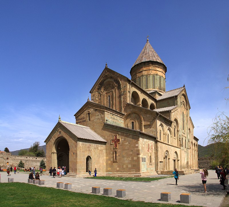 Viaje a Georgia... 800px-Svetitskhoveli_Cathedral_in_Georgia%2C_Europe