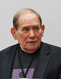 Sydney Brenner OIST 2008 (33208371153) (oříznuté).jpg