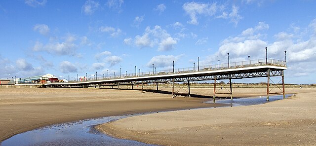 Image: The Pier, Skegness (geograph 4373993) cropped