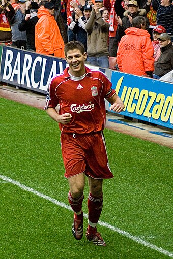 Gerrard playing for Liverpool in the Premier League in 2007