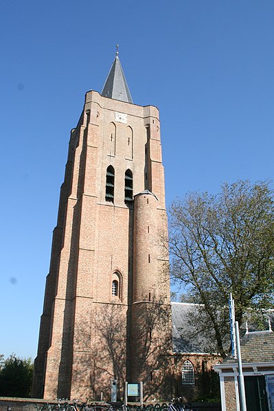 File:Toren van de Dorpskerk, Oostkapelle.jpg