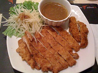 <span class="mw-page-title-main">Chicken katsu</span> Japanese fried chicken dish