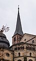 Trier, Dom St. Peter, kathedraal van Trier. Detail van de buitenkant.