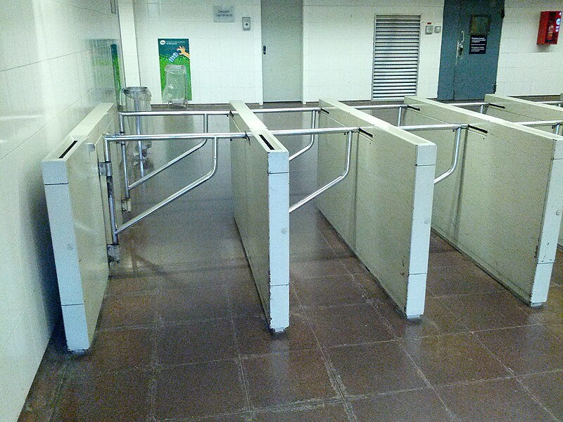 File:Two-stage subway exit turnstiles (18423868100).jpg