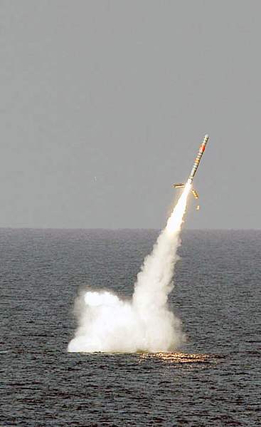 File:US Navy 030116-N-XXXXX-001 USS Florida launches a Tomahawk cruise missile during Giant Shadow in the waters off the coast of the Bahamas.jpg