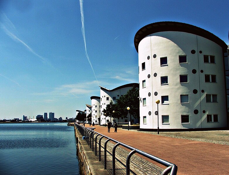 File:University of East London Student Housing.jpg