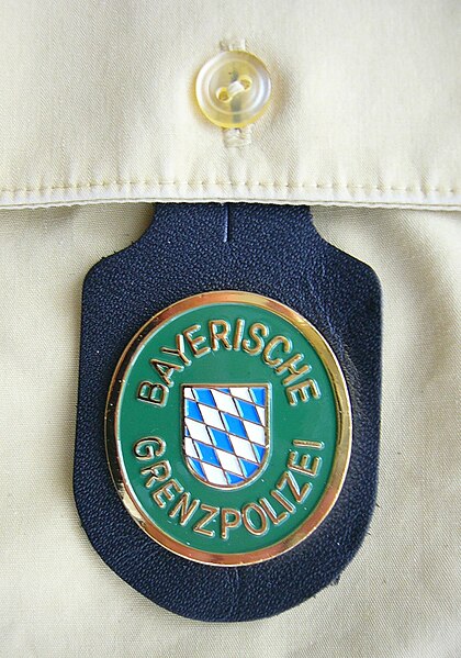 File:Verbandsabzeichen Bayerische Grenzpolizei ca. 1952 bis 1998.jpg