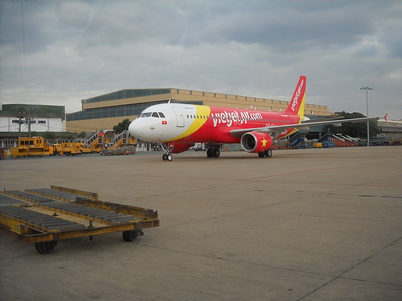 File:VietJet Air VN-A666 at VVTS.jpg