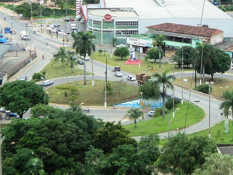 File:Vista parcial do Trevo Pastor Pimentel, Coronel Fabriciano MG.JPG