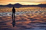 Thumbnail for File:Watching Sunset Salar de Uyuni Bolivia Luca Galuzzi 2006.jpg