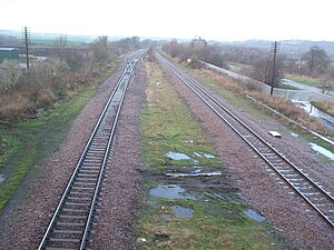 Woodhouse Mill tren istasyonu (site), Yorkshire (geograph 3584358) .jpg