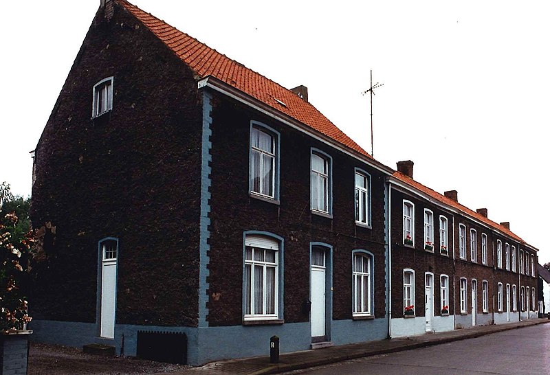 File:Wortegem-Petegem Elsegemplein 12-20 - 382274 - onroerenderfgoed.jpg