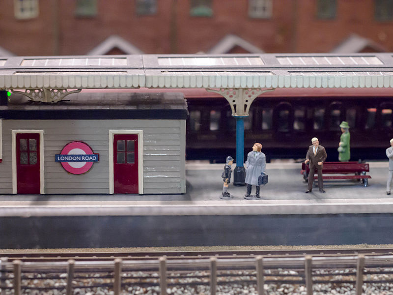 File:"London Road" model railway layout - Flickr - James E. Petts (1).jpg