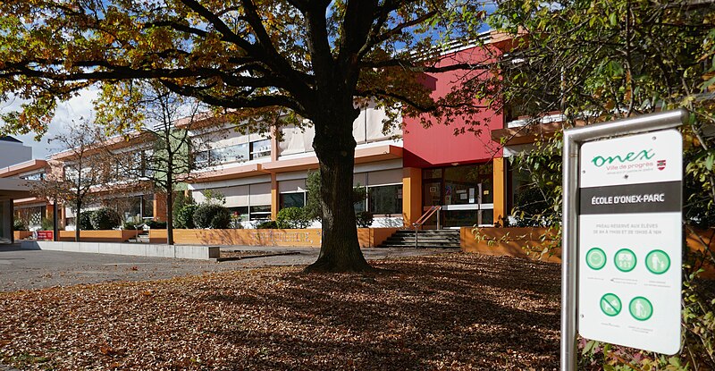 File:École Onex-Parc 2021-35.jpg