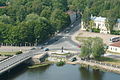 La place Petrovskaya et la statue de l'amiral Fyodor Apraksin.